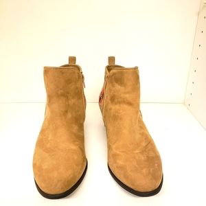 Women Boots Hayley Color Tan Size 10